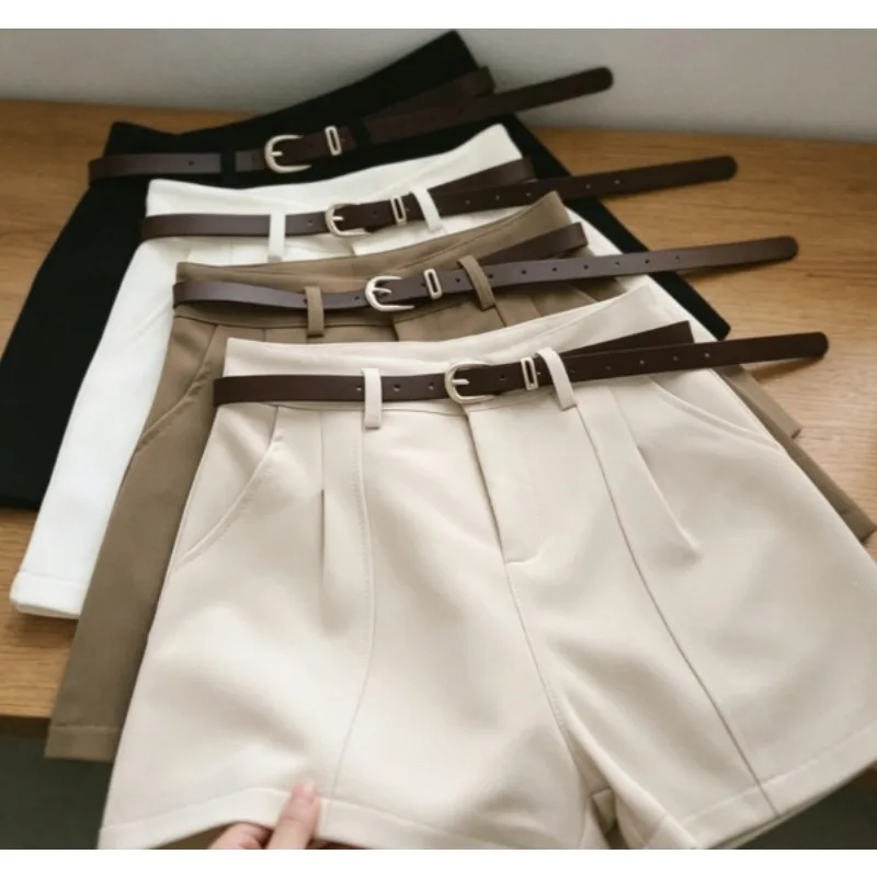Women's High Waist White Wide Leg Shorts 2025 Spring Summer New Tailored Loose Fit for Casual Trendy Outfit
Women's High Waist White Wide Leg Shorts 2025 Spring Summer New Tailored Loose Fit for Casual Trendy Outfit
