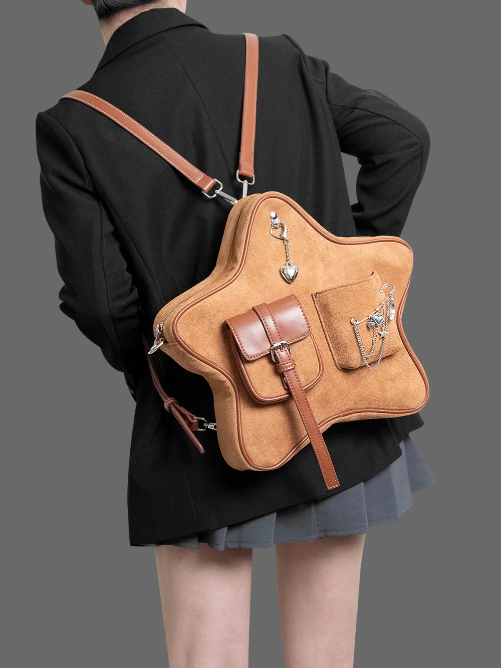 Vintage Star Mochilas Mujer Original Design Mochila Brooch Decoration Bag Multi Pockets Backpack Casuak Bags for Woman
Vintage Star Mochilas Mujer Original Design Mochila Brooch Decoration Bag Multi Pockets Backpack Casuak Bags for Woman