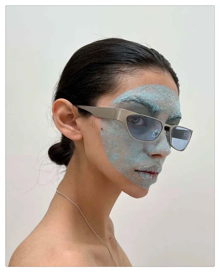 Fashion Punk 2025 Cat Eye Black Sunglasses Women's Brand Rectangular Small Glasses Men's Sunglasses Men's and Women's UV400
Fashion Punk 2025 Cat Eye Black Sunglasses Women's Brand Rectangular Small Glasses Men's Sunglasses Men's and Women's UV400