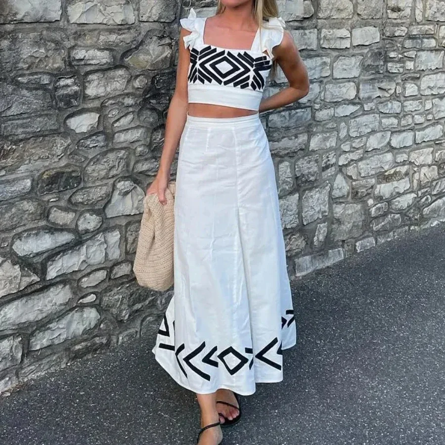 Popular Women's Flying Sleeve Boat Neck Skirt Set Geometric Print High-waisted Suspender Long Skirt Two-piece Set White Dress
Popular Women's Flying Sleeve Boat Neck Skirt Set Geometric Print High-waisted Suspender Long Skirt Two-piece Set White Dress
