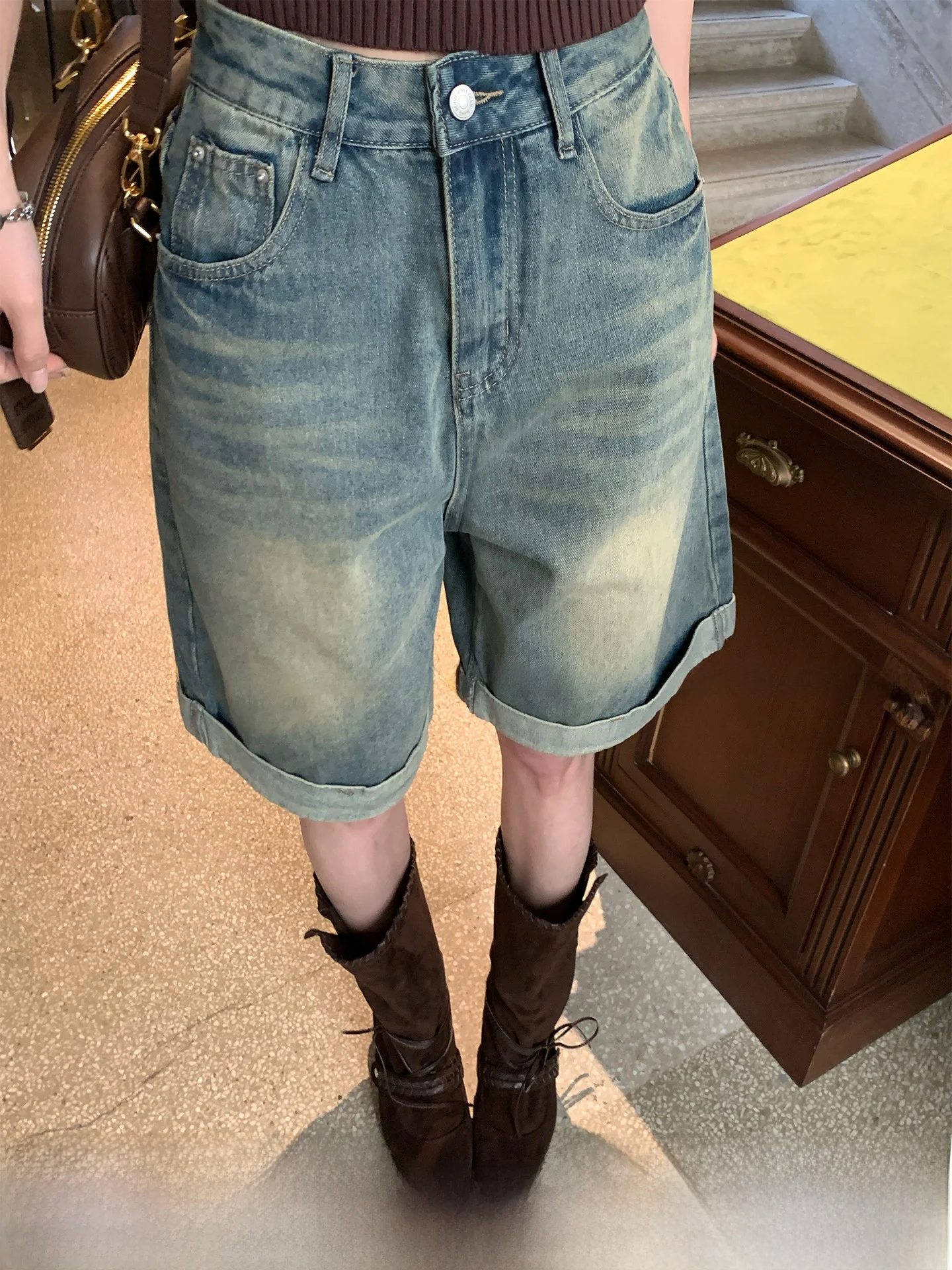 Retro Washed Lazy Pants Five-Quarter Length Women's Style Spring New All-Match Loose Fit Jeans Natural Waist Button Closure
Retro Washed Lazy Pants Five-Quarter Length Women's Style Spring New All-Match Loose Fit Jeans Natural Waist Button Closure