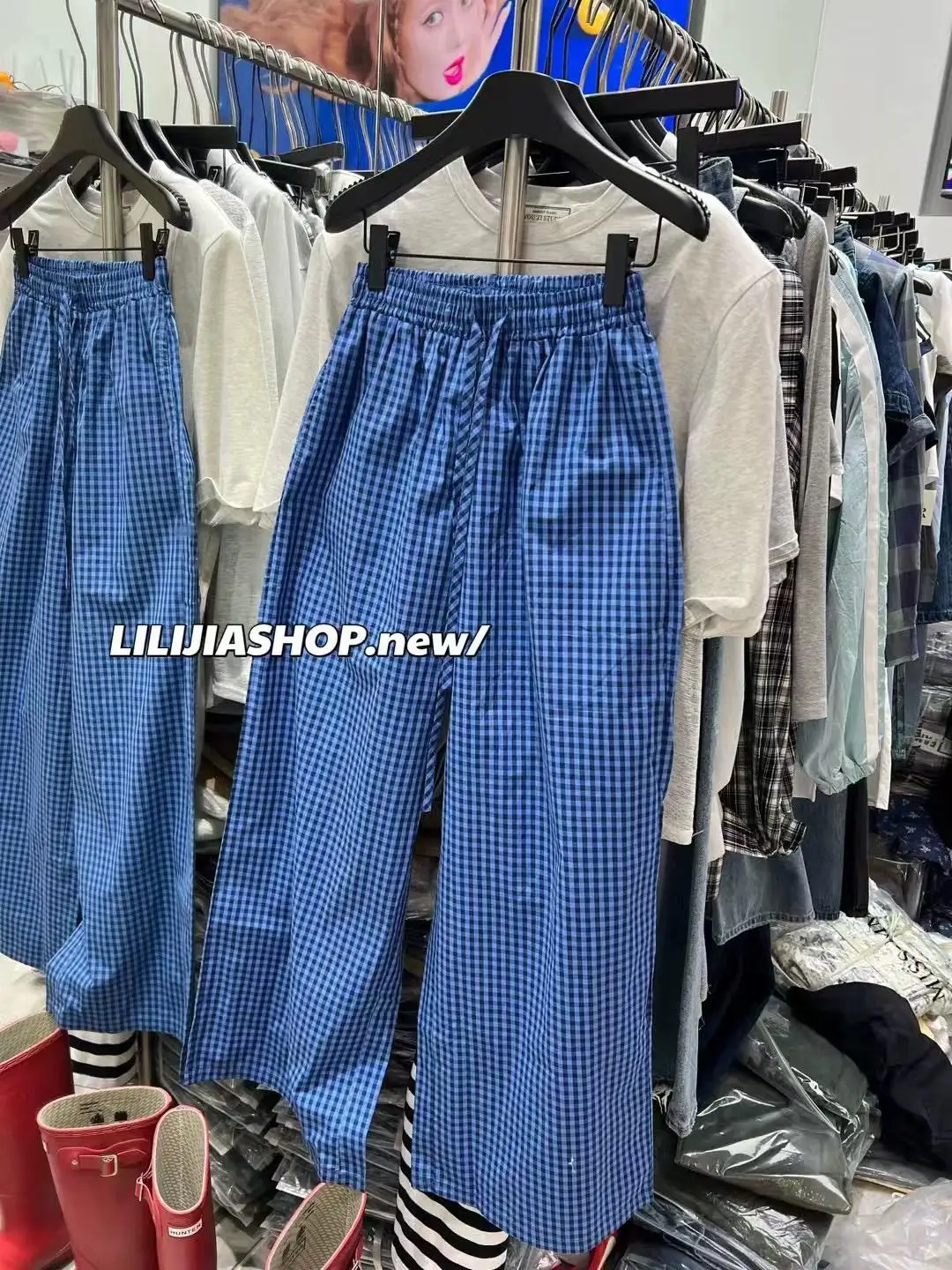 Blue Plaid Wide Leg Pants Women's Loose Casual Trousers Korean Style High Waist Straight Cut Summer New Fashion Drag Floor
Blue Plaid Wide Leg Pants Women's Loose Casual Trousers Korean Style High Waist Straight Cut Summer New Fashion Drag Floor