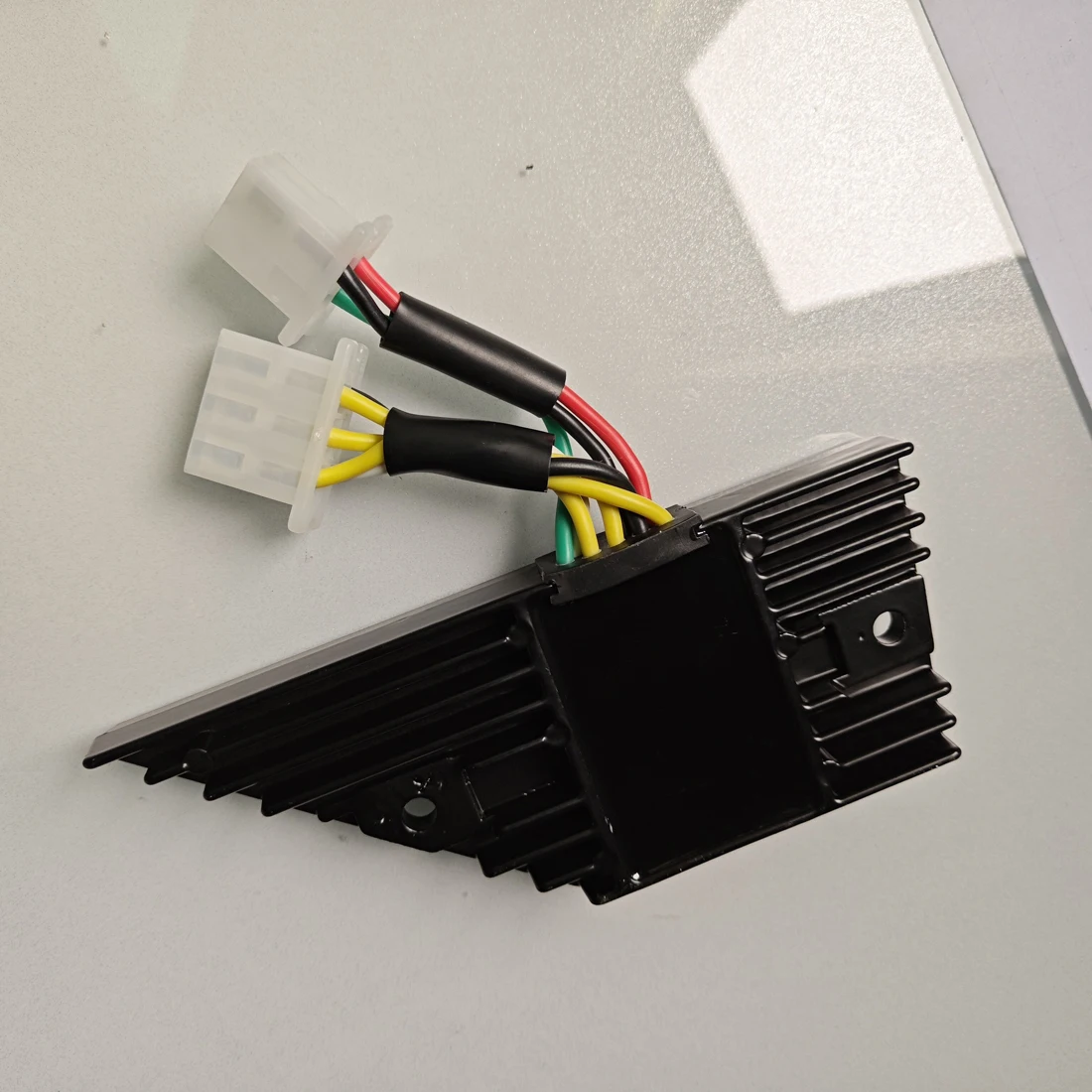Motorcycle Voltage Regulator Rectifier Connector Plug For Honda CBX650 1983 SH255-12
Motorcycle Voltage Regulator Rectifier Connector Plug For Honda CBX650 1983 SH255-12