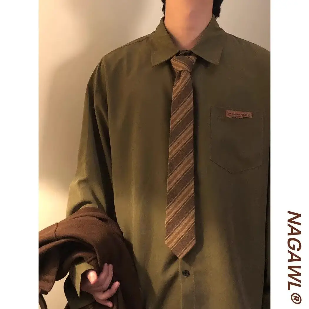 Ele Red Wine Color Long Sve Мужская irt American Sle y Spring Faion Повседневная свободная посадка из полиэфирного волокна
Ele Red Wine Color Long Sve Мужская irt American Sle y Spring Faion Повседневная свободная посадка из полиэфирного волокна