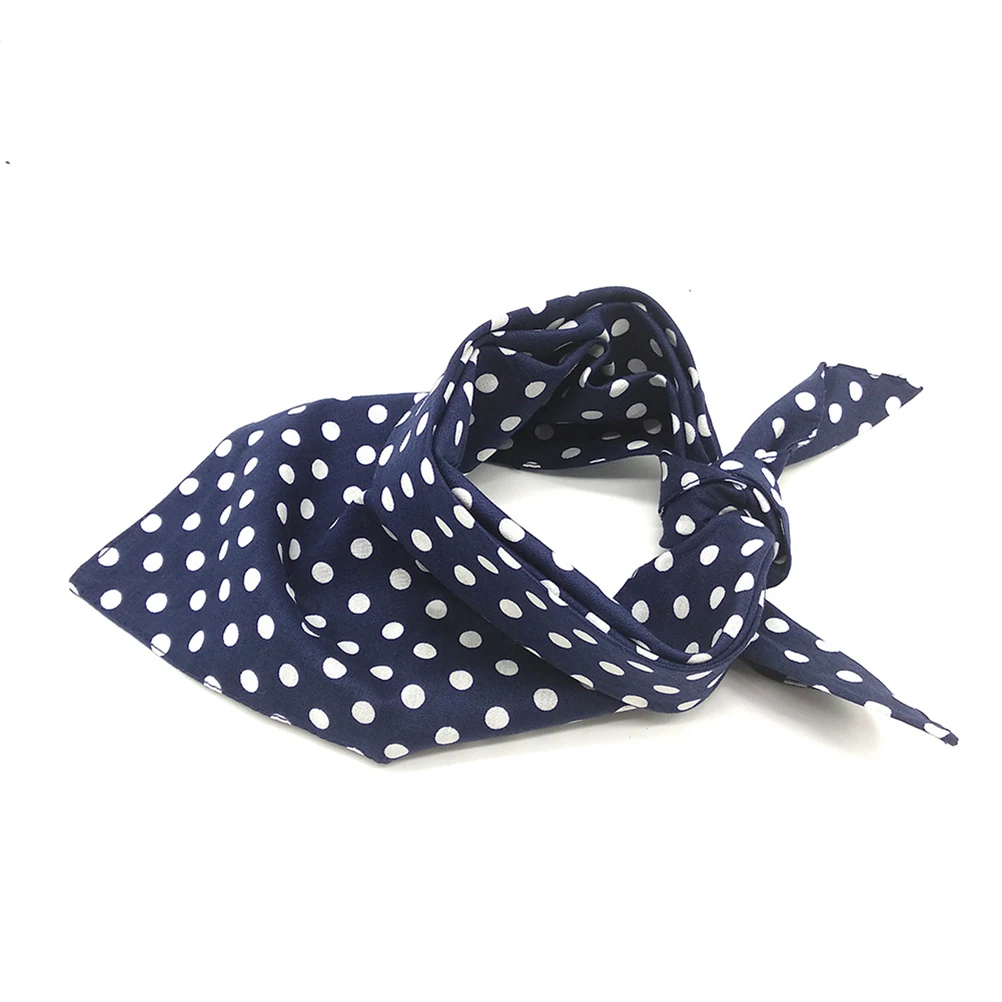 Fashion Round Dot Pet Collar Bib for Dogs Puppies Large Size Cool Decor Saliva Dog Scarf Knitted Double Sided Safe Comfortable 
Fashion Round Dot Pet Collar Bib for Dogs Puppies Large Size Cool Decor Saliva Dog Scarf Knitted Double Sided Safe Comfortable