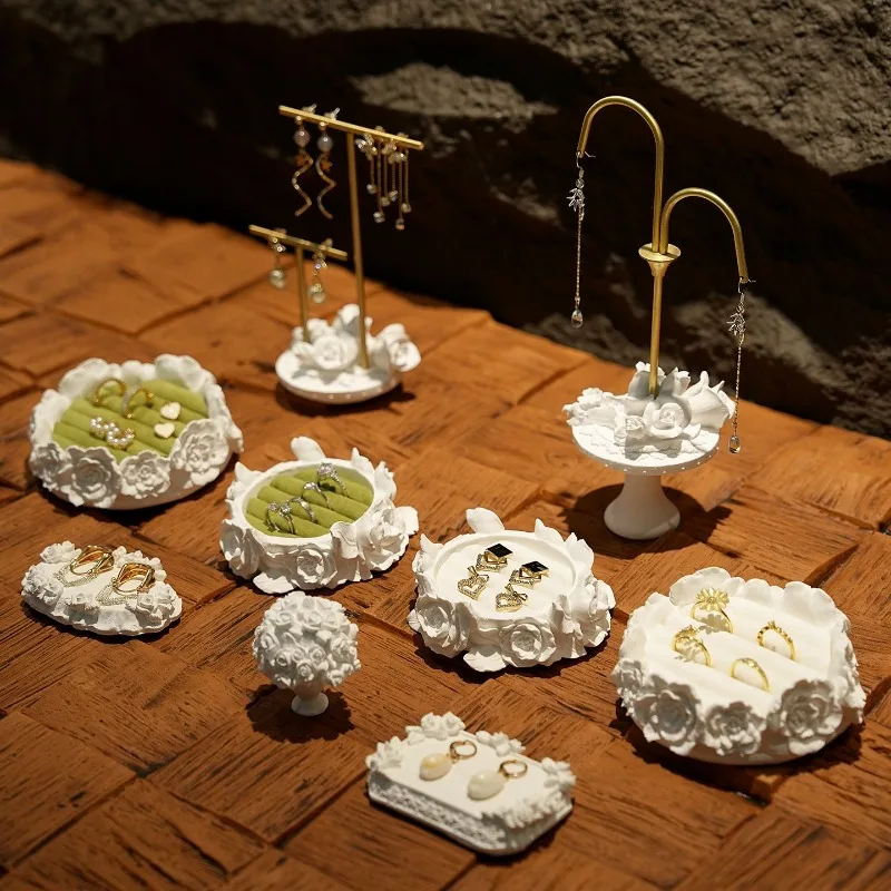 Luxury Ring Tray Creative Aesthetic Earring Stand Miniature Portable Jewelry Organizer Trays Exquisite Jewelry Display Props
Luxury Ring Tray Creative Aesthetic Earring Stand Miniature Portable Jewelry Organizer Trays Exquisite Jewelry Display Props