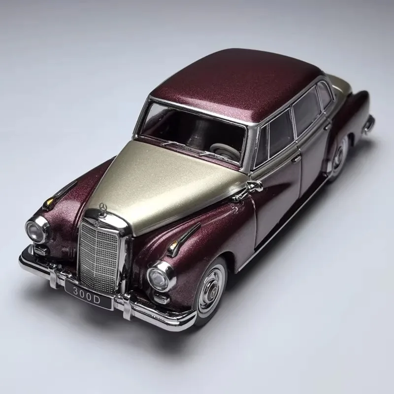 Классический винтажный автомобиль 1:64 1960-х годов, модель автомобиля с открытой крышкой из литого под давлением сплава, молодежная игрушка, коллекционная, праздничный подарок.
Классический винтажный автомобиль 1:64 1960-х годов, модель автомобиля с открытой крышкой из литого под давлением сплава, молодежная игрушка, коллекционная, праздничный подарок.