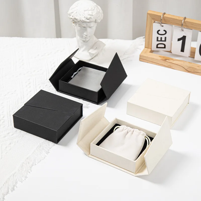 Customized. Jewelry Box Magnetic Suction Split Lid Hinged Paper Box Hand Box Necklace Ear Stud Ring Box Jewelry Packaging
Customized. Jewelry Box Magnetic Suction Split Lid Hinged Paper Box Hand Box Necklace Ear Stud Ring Box Jewelry Packaging