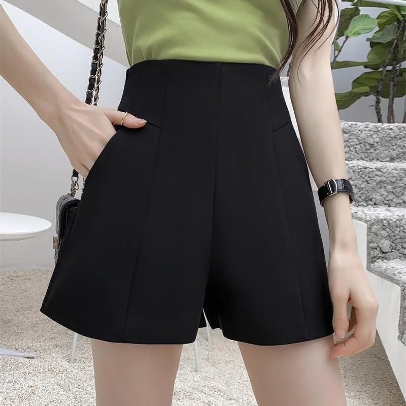 Широкие шорты с высокой талией для женщин: модные, свободные, приталенные, А-силуэт, повседневные, для активного отдыха, летние, в новом корейском стиле
Широкие шорты с высокой талией для женщин: модные, свободные, приталенные, А-силуэт, повседневные, для активного отдыха, летние, в новом корейском стиле