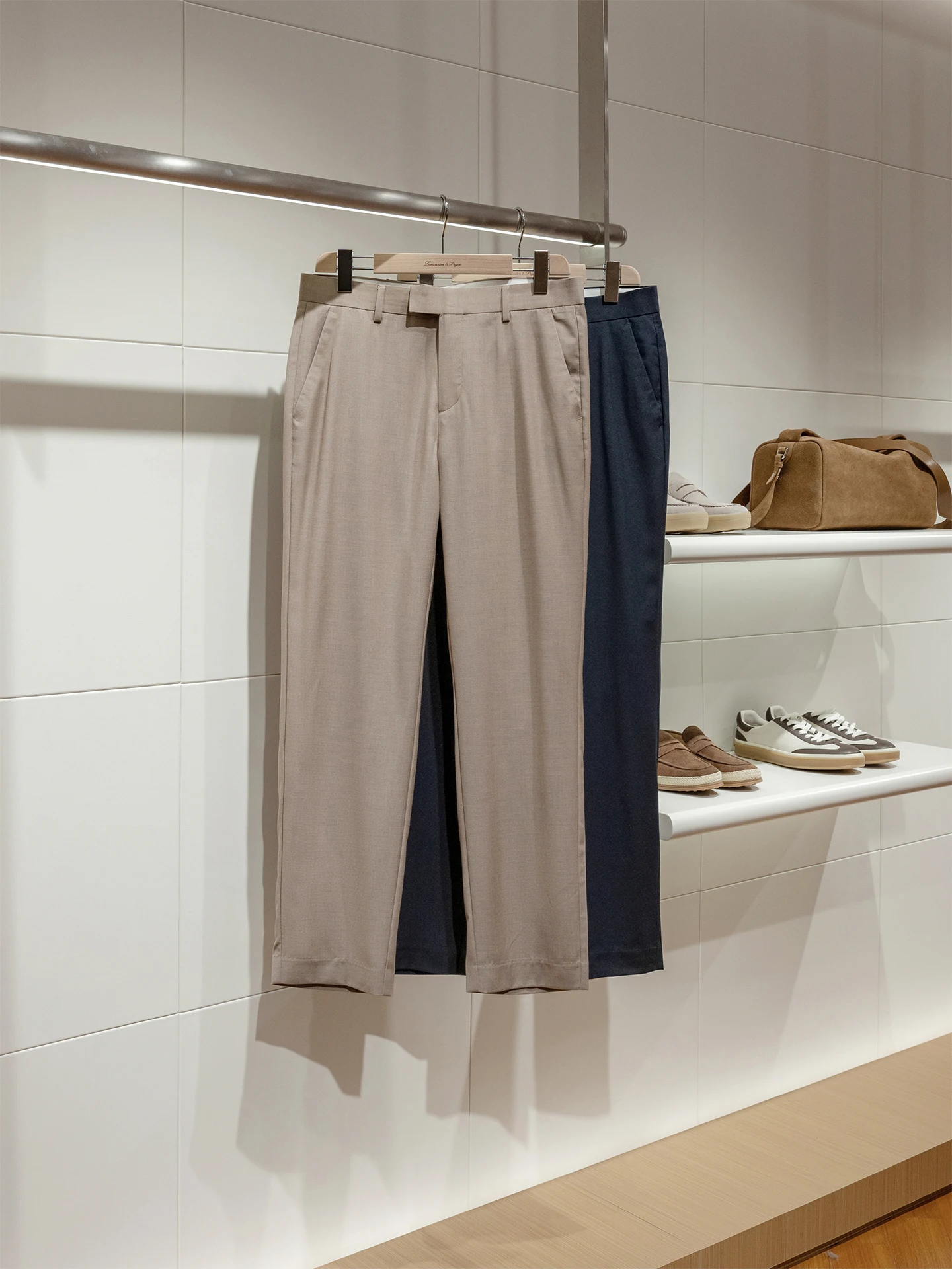 Italian Style Z Version High End Wool Blend Comfortable Summer Thin Business Casual Men's Pants Straight Leg Zipper Fly
Italian Style Z Version High End Wool Blend Comfortable Summer Thin Business Casual Men's Pants Straight Leg Zipper Fly