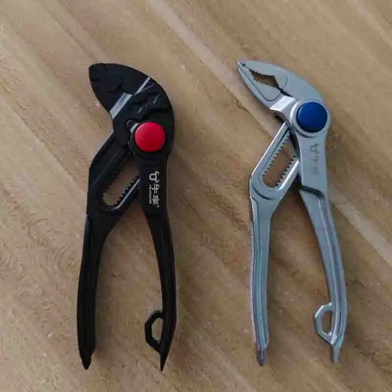 Adjustable Water Pump Pliers Mini Multifunctional Plumbing Pipe Wrench Hand Tool Industrial Grade High Hardness Pliers
Adjustable Water Pump Pliers Mini Multifunctional Plumbing Pipe Wrench Hand Tool Industrial Grade High Hardness Pliers