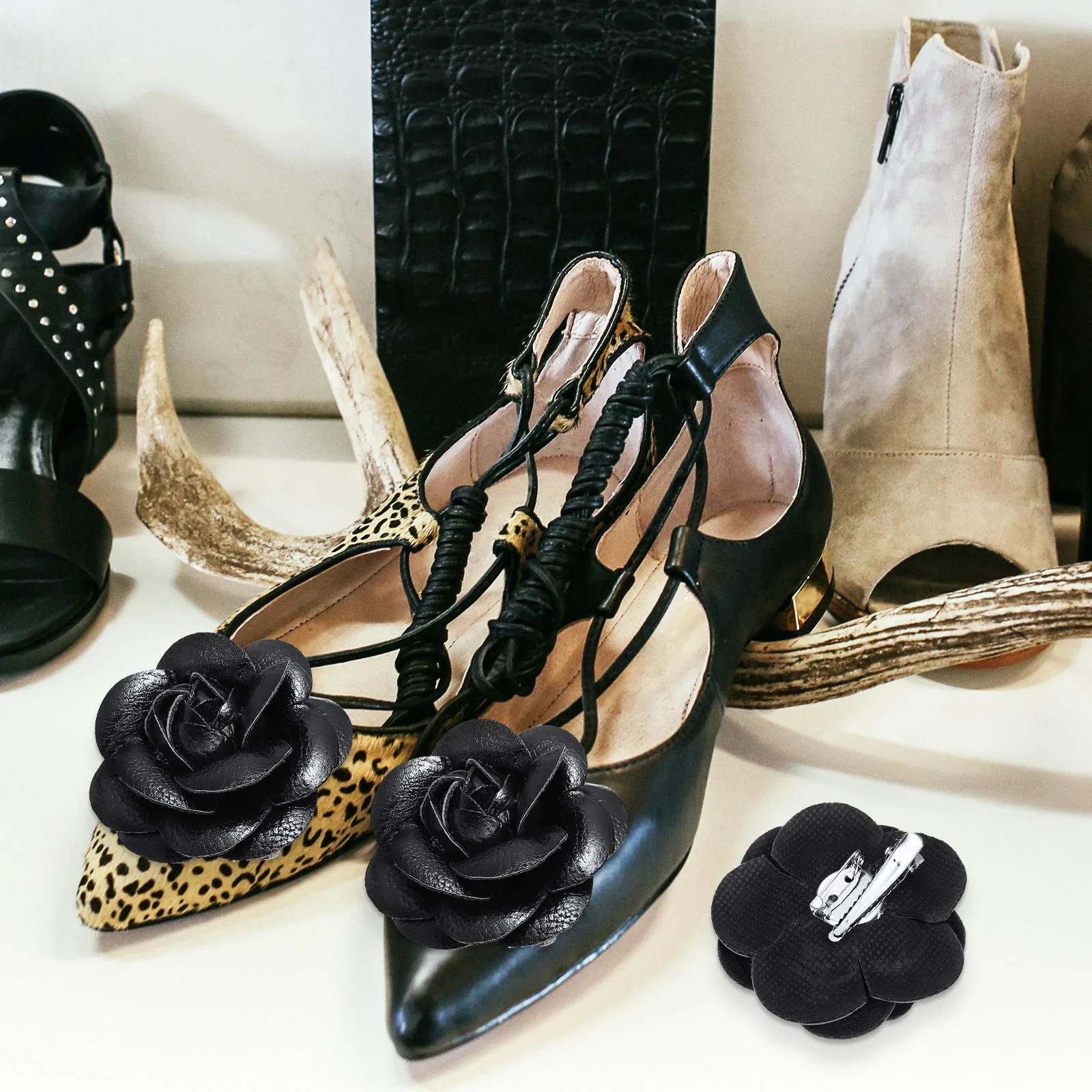 2 Pcs Sandal Flower Brooch Women Decoration Clips Shoes Sneakers Bride Boot Charm Shoe Clips Set Decorative 
2 Pcs Sandal Flower Brooch Women Decoration Clips Shoes Sneakers Bride Boot Charm Shoe Clips Set Decorative