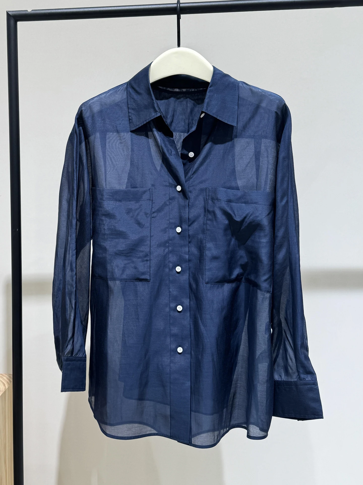Casual Versatile Collared Shirt Top for Women Spring Summer New Arrival Comfortable Fit Long Sleeve Color Easy Care
Casual Versatile Collared Shirt Top for Women Spring Summer New Arrival Comfortable Fit Long Sleeve Color Easy Care