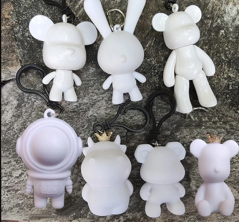 15pcs Fluid Momo Bear Keychain DIY Graffiti Violent Bear Statues Mini Pigment Painting White Blank Mold Bear Figure Kid Tos Gift
15pcs Fluid Momo Bear Keychain DIY Graffiti Violent Bear Statues Mini Pigment Painting White Blank Mold Bear Figure Kid Tos Gift