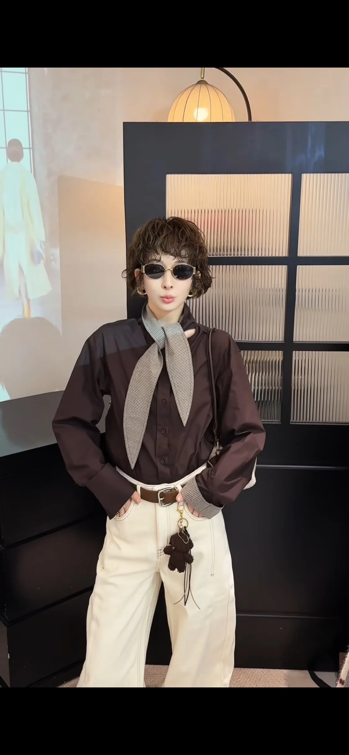 Зима 2025: Женская повседневная свободная универсальная модная верхняя одежда в европейском стиле для города, средней длины, из других материалов
Зима 2025: Женская повседневная свободная универсальная модная верхняя одежда в европейском стиле для города, средней длины, из других материалов