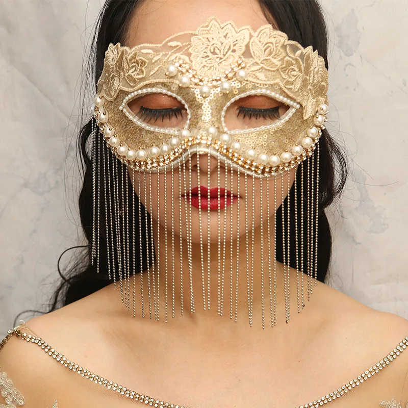 European and American Champagne Lace Retro Elegant Mysterious Mask Tassel Face Cover Masquerade Halloween Carnival Party
European and American Champagne Lace Retro Elegant Mysterious Mask Tassel Face Cover Masquerade Halloween Carnival Party
