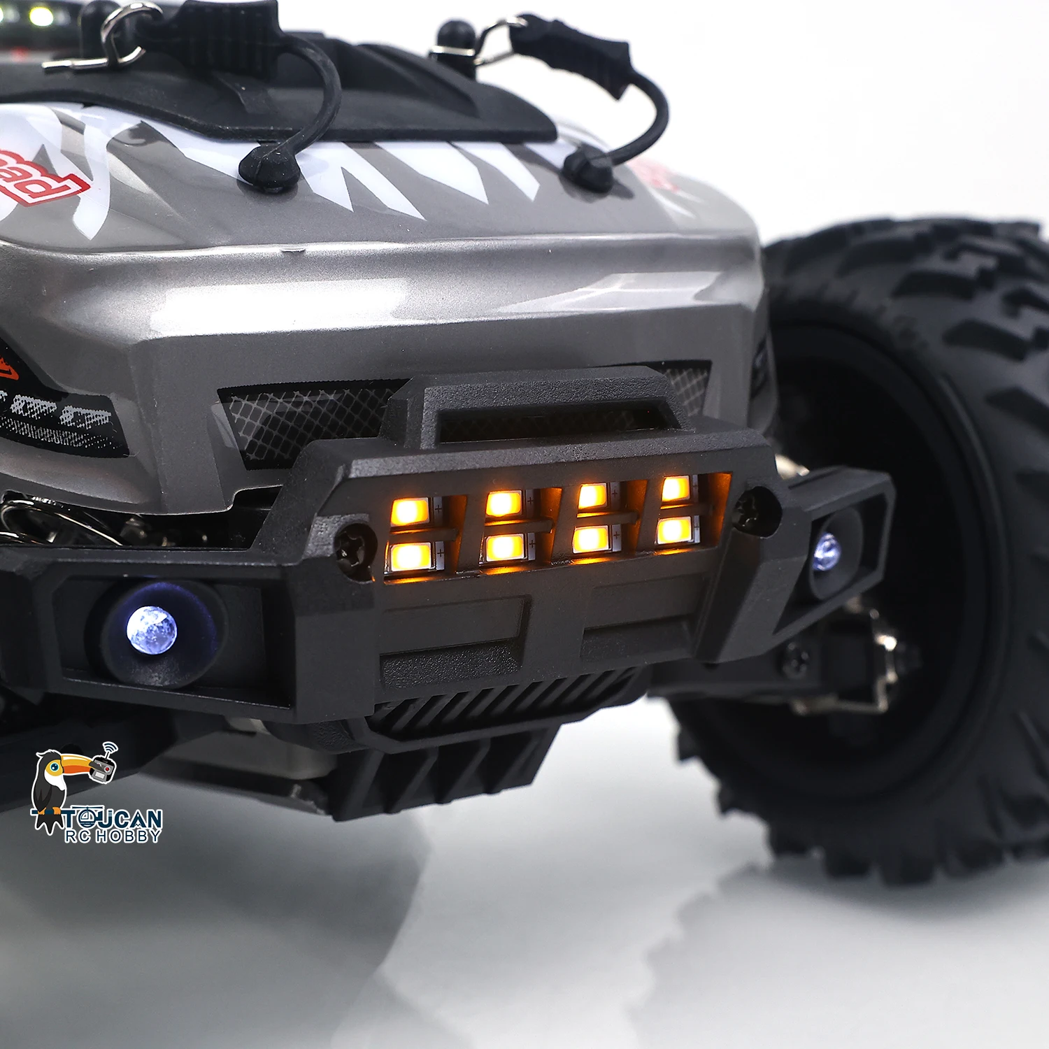 Toys 1/10 Remote Control Cars Off Road Vehicle High Speed RC Big Tire Truck RTR 4*4 SCY 10101 Metal Differential RTR LED Light
Toys 1/10 Remote Control Cars Off Road Vehicle High Speed RC Big Tire Truck RTR 4*4 SCY 10101 Metal Differential RTR LED Light