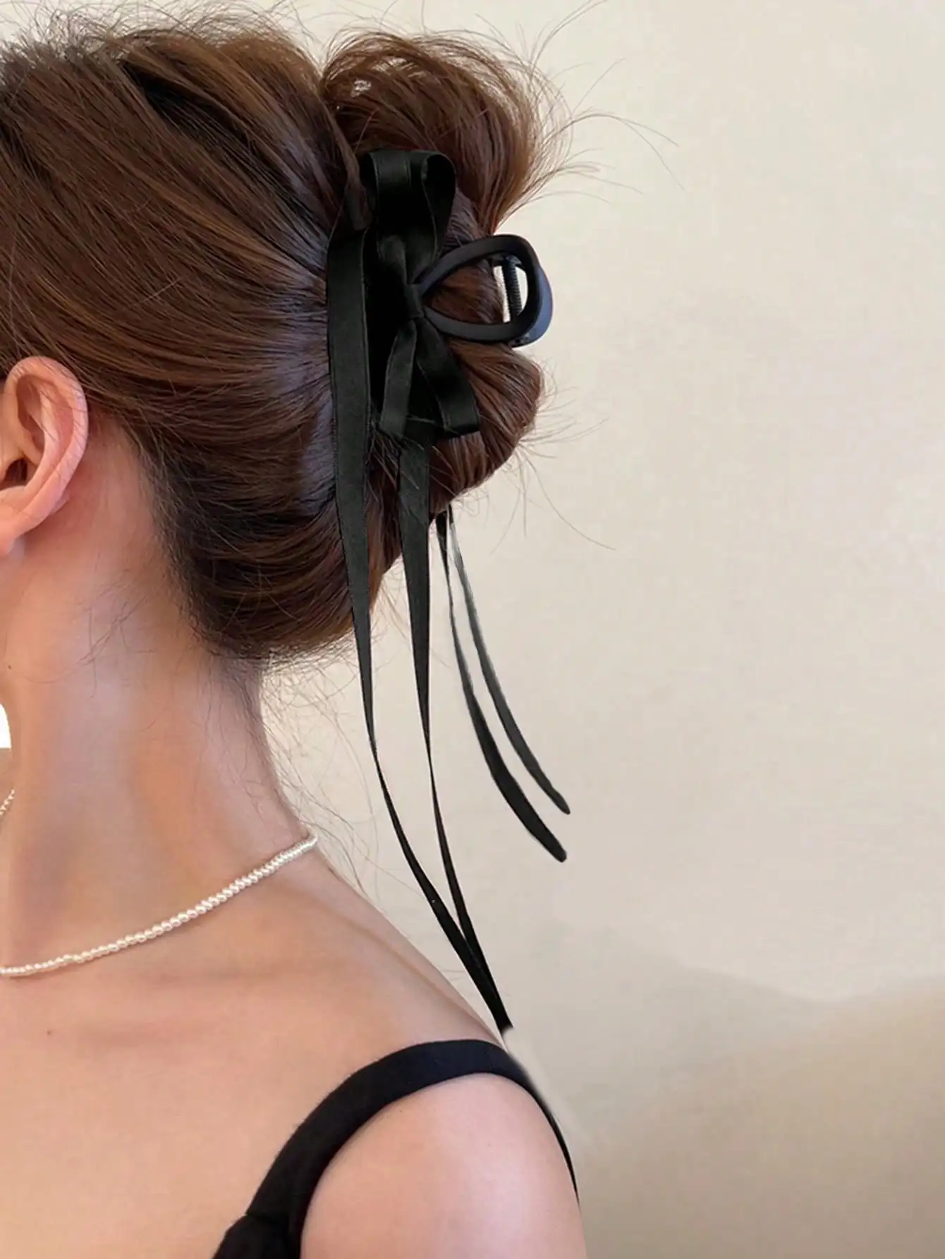 1pc Women's Solid Color Double Layer Bow Hair Claw Clip With Ribbon Streamers, Suitable For Daily Use Elegant Valentine
1pc Women's Solid Color Double Layer Bow Hair Claw Clip With Ribbon Streamers, Suitable For Daily Use Elegant Valentine