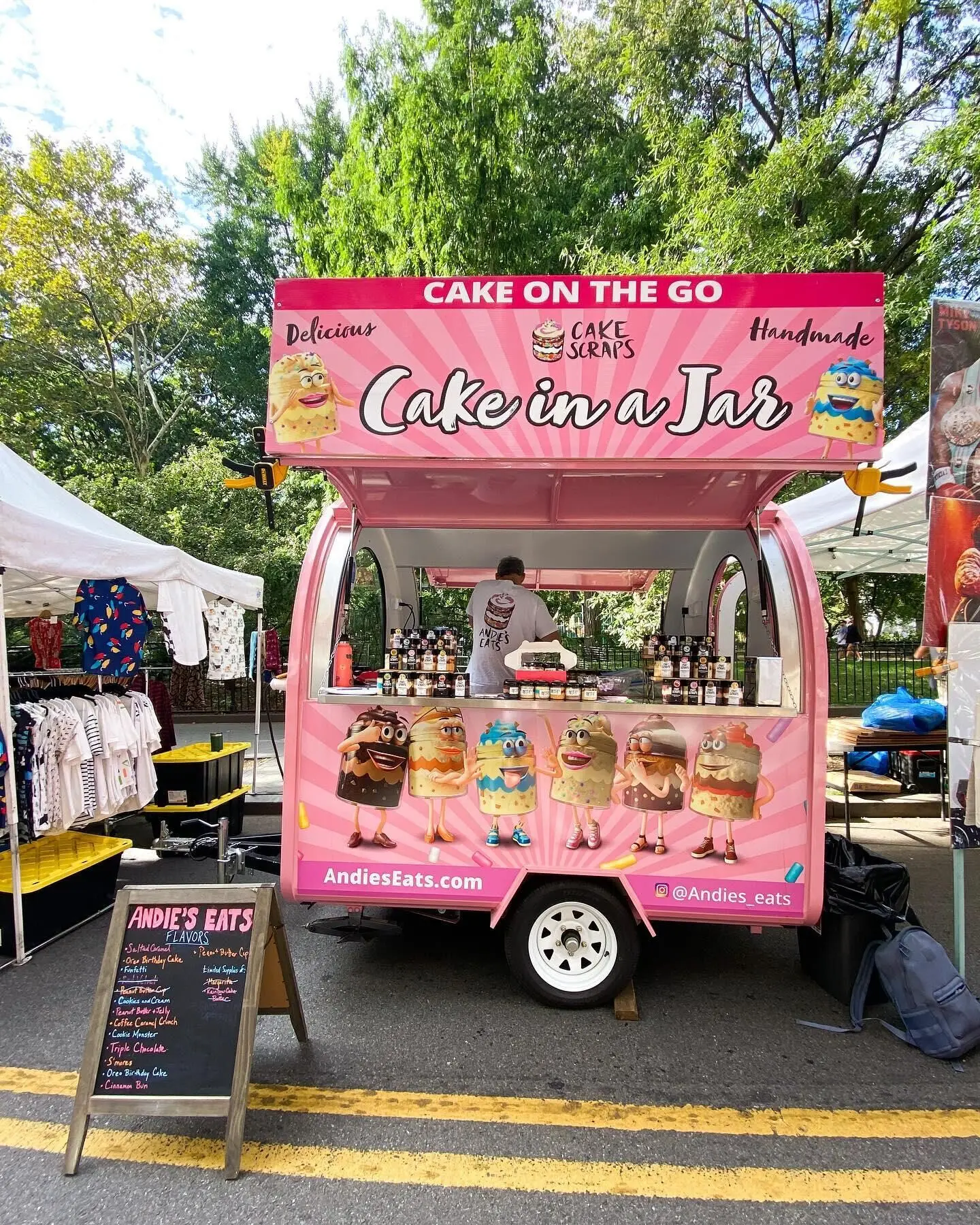 Affordable Mobile Food Truck Trailer With Complete Kitchen Fryer Griddle Sink For Outdoor BBQ Fast Food Catering
Affordable Mobile Food Truck Trailer With Complete Kitchen Fryer Griddle Sink For Outdoor BBQ Fast Food Catering
