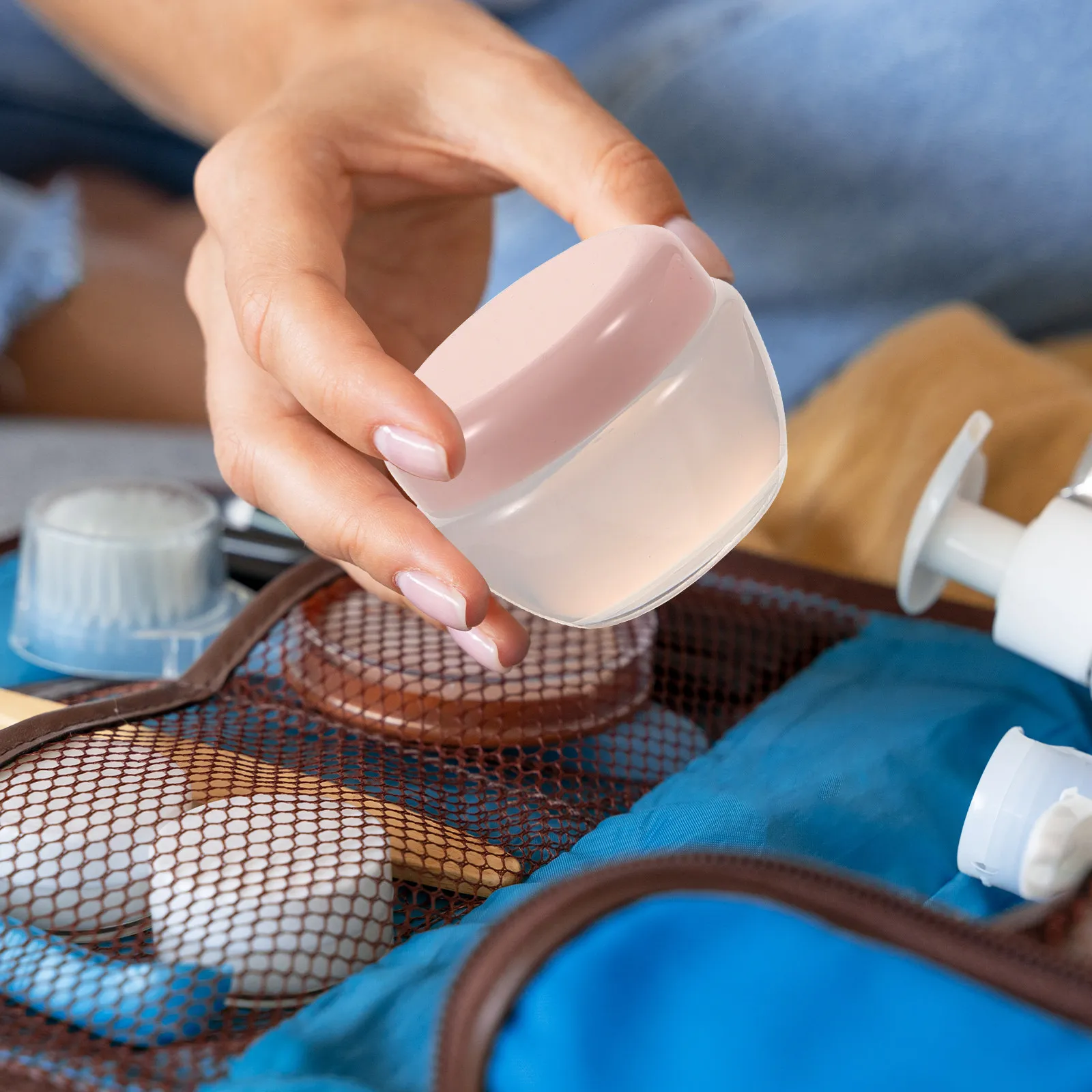 Набор дорожных флаконов для косметики: многоразовые, герметичные, компактные, портативные, маленькие пустые бутылочки для путешествий
Набор дорожных флаконов для косметики: многоразовые, герметичные, компактные, портативные, маленькие пустые бутылочки для путешествий