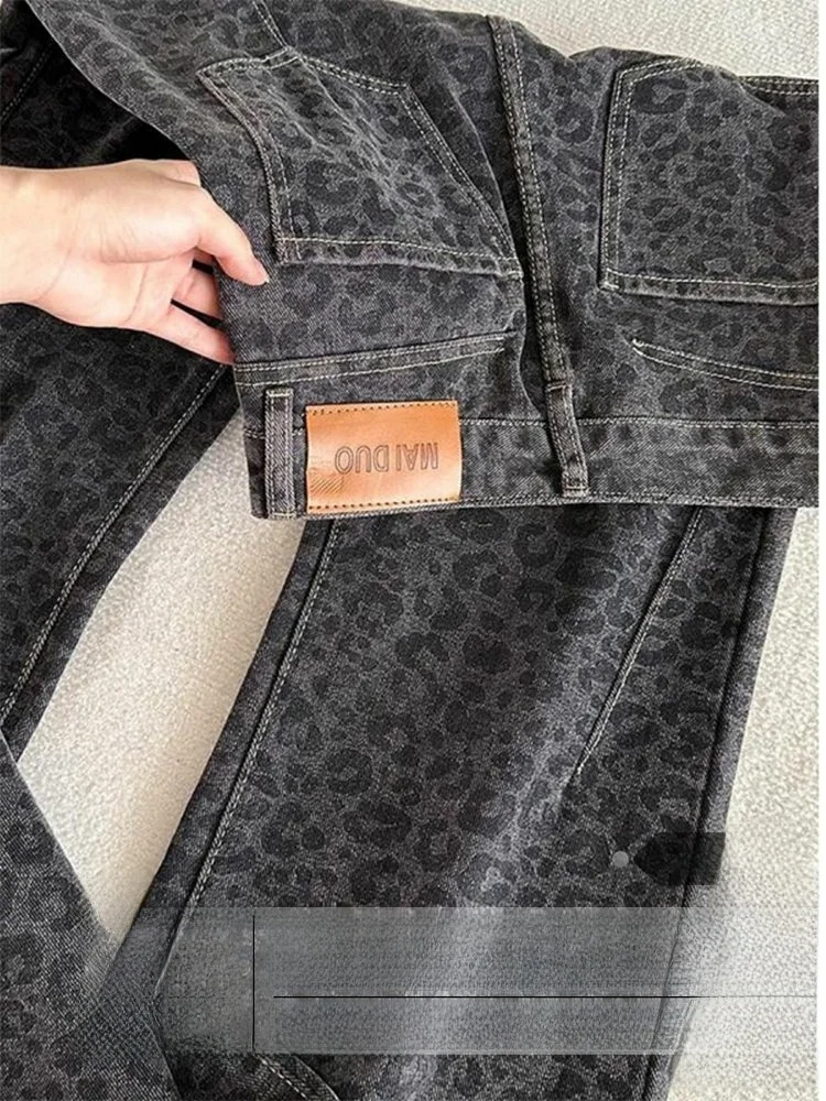 Облегающие широкие джинсы с высокой талией, женские осенне-зимние новые утягивающие брюки прямого кроя, повседневные джинсовые джинсы с высокой талией
Облегающие широкие джинсы с высокой талией, женские осенне-зимние новые утягивающие брюки прямого кроя, повседневные джинсовые джинсы с высокой талией