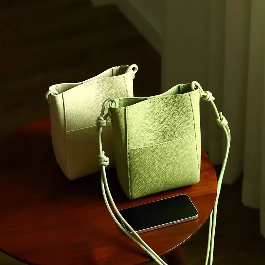New Women Handbags Female Pu Leather Zip Shoulder Bags Large Capacity Crossbody Bags for Women Solid Color Portable Phone Purses
New Women Handbags Female Pu Leather Zip Shoulder Bags Large Capacity Crossbody Bags for Women Solid Color Portable Phone Purses