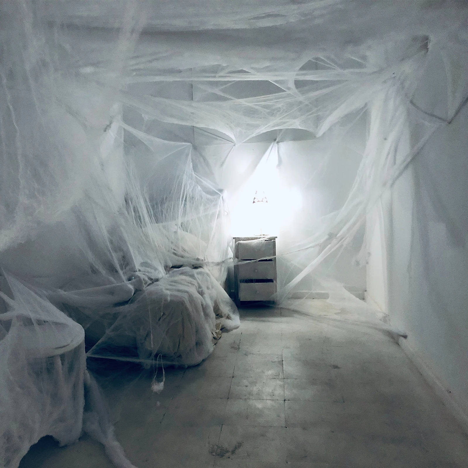 Elastic White Cobweb Prop for Halloween Decor Haunted House Scary Atmosphere Polyester Material
Elastic White Cobweb Prop for Halloween Decor Haunted House Scary Atmosphere Polyester Material