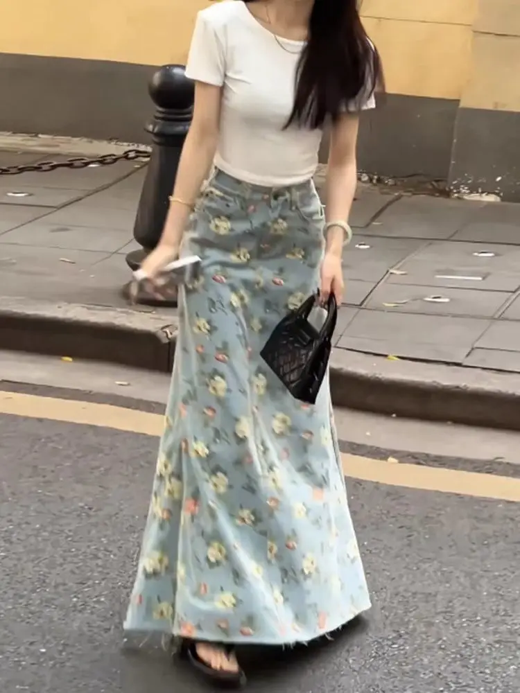 Women's Blue Retro Flower Graphic Printed Denim Skirt High Street Y2k American High Waist Loose A-Line Skirt Large-Size Skirt
Women's Blue Retro Flower Graphic Printed Denim Skirt High Street Y2k American High Waist Loose A-Line Skirt Large-Size Skirt