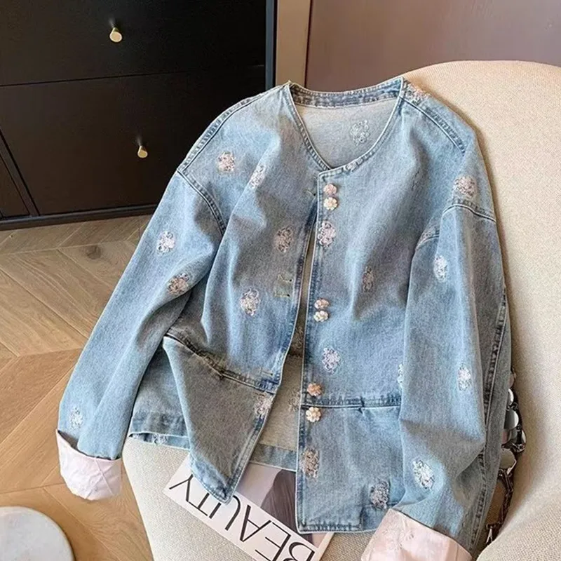 2026 Spring Autumn Denim Jacket Women's Design Sense Age-reducing Lady Outerwear Jacquard Single-Breasted Cowboy Coat Outwear
2026 Spring Autumn Denim Jacket Women's Design Sense Age-reducing Lady Outerwear Jacquard Single-Breasted Cowboy Coat Outwear