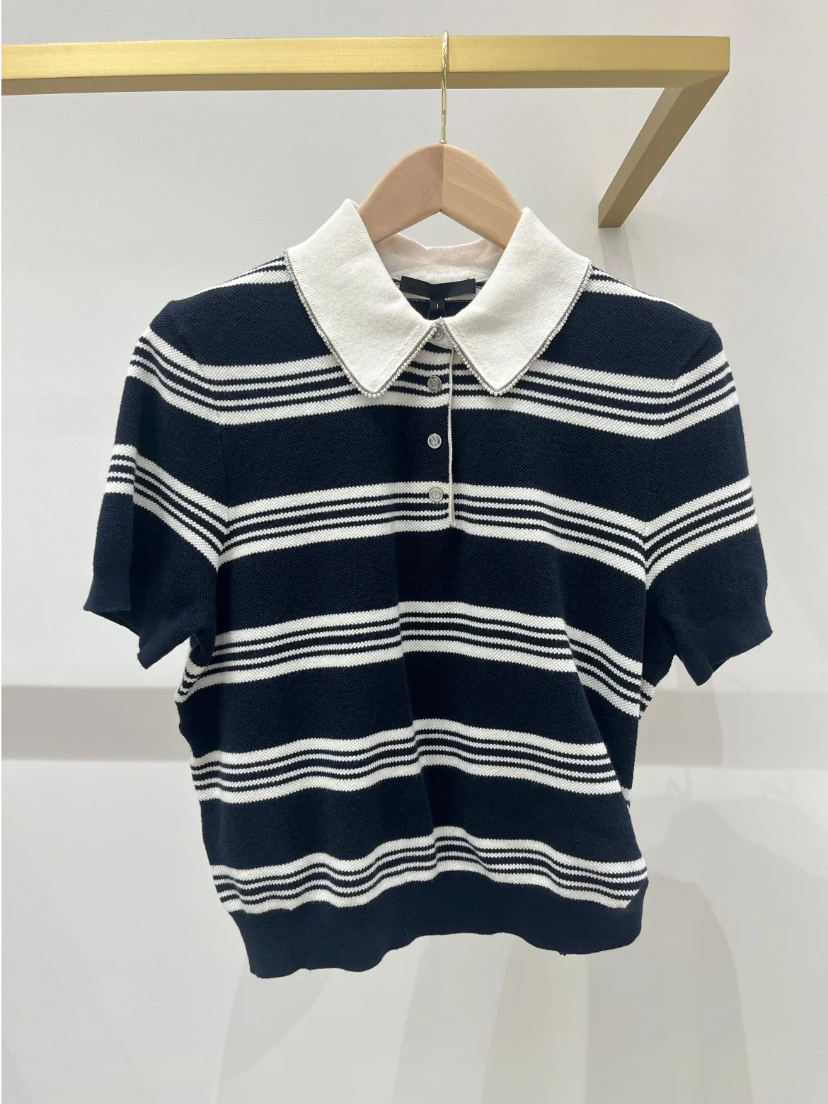 Heidd Early Spring 2026 College Style Color Block Neck Short Sleeve Striped Knitwear Casual Leisure Fashion Women's Top
Heidd Early Spring 2026 College Style Color Block Neck Short Sleeve Striped Knitwear Casual Leisure Fashion Women's Top