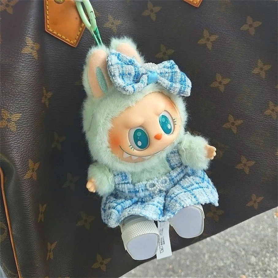 Labubu 3.0 Одежда Синий Розовый Ремень Ароматная Юбка Комплект Сладкий для Labubu Одежда Наряд
Labubu 3.0 Одежда Синий Розовый Ремень Ароматная Юбка Комплект Сладкий для Labubu Одежда Наряд