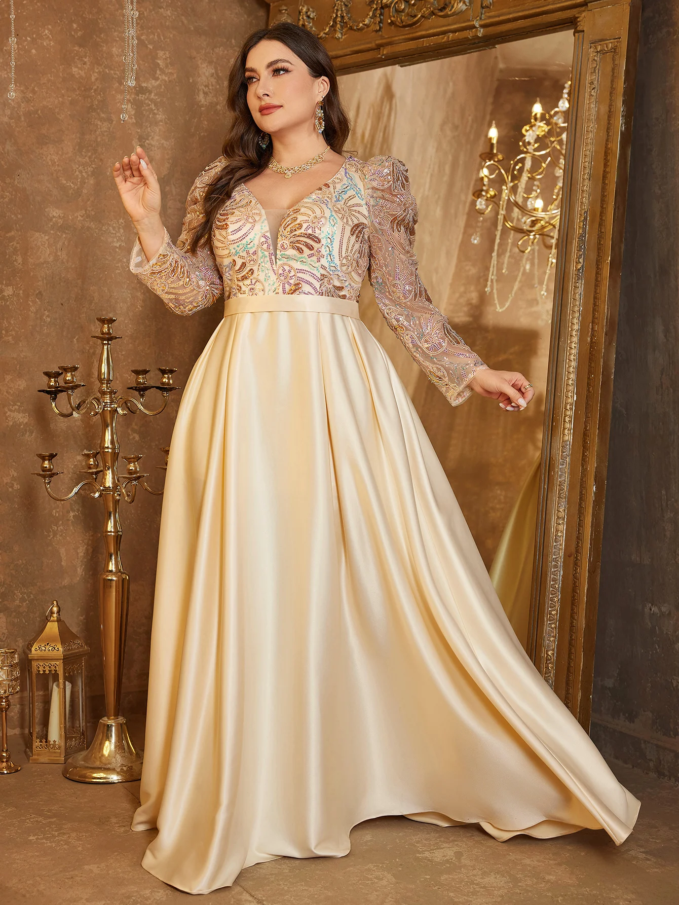 UNITHORSE Plus Size V-Neck Gradient Sequin Satin Maxi Dress
UNITHORSE Plus Size V-Neck Gradient Sequin Satin Maxi Dress