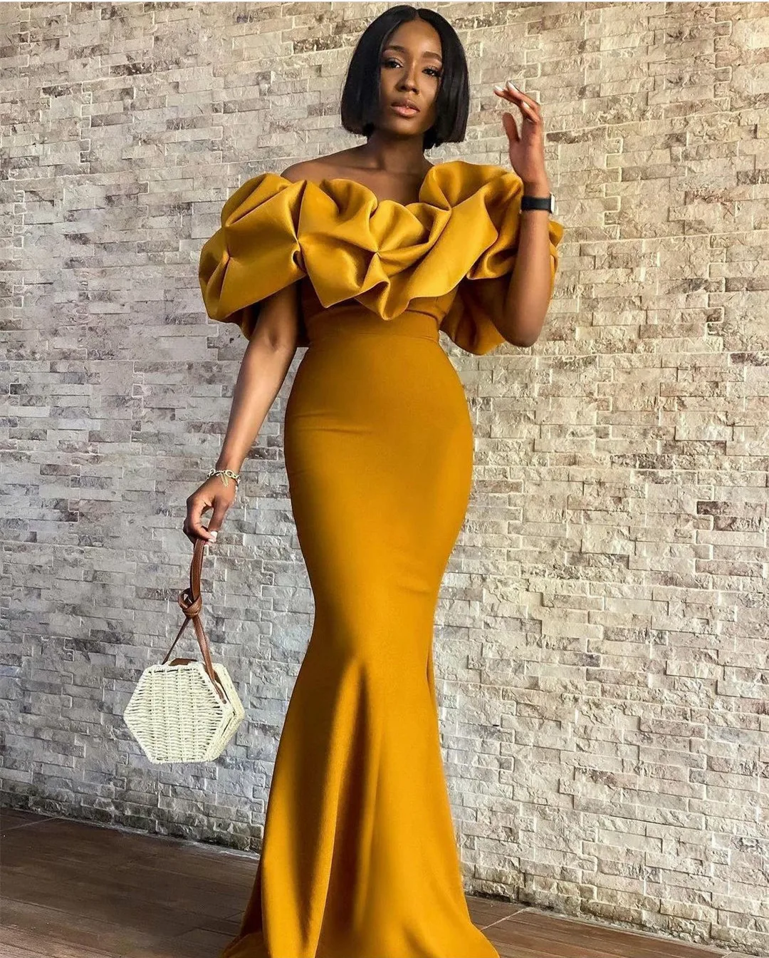 BridalAffair Vintage Long Boat Neck Ruffled Mermaid Evening Dresses Elegant Floor Length Prom Gowns for Women
BridalAffair Vintage Long Boat Neck Ruffled Mermaid Evening Dresses Elegant Floor Length Prom Gowns for Women
