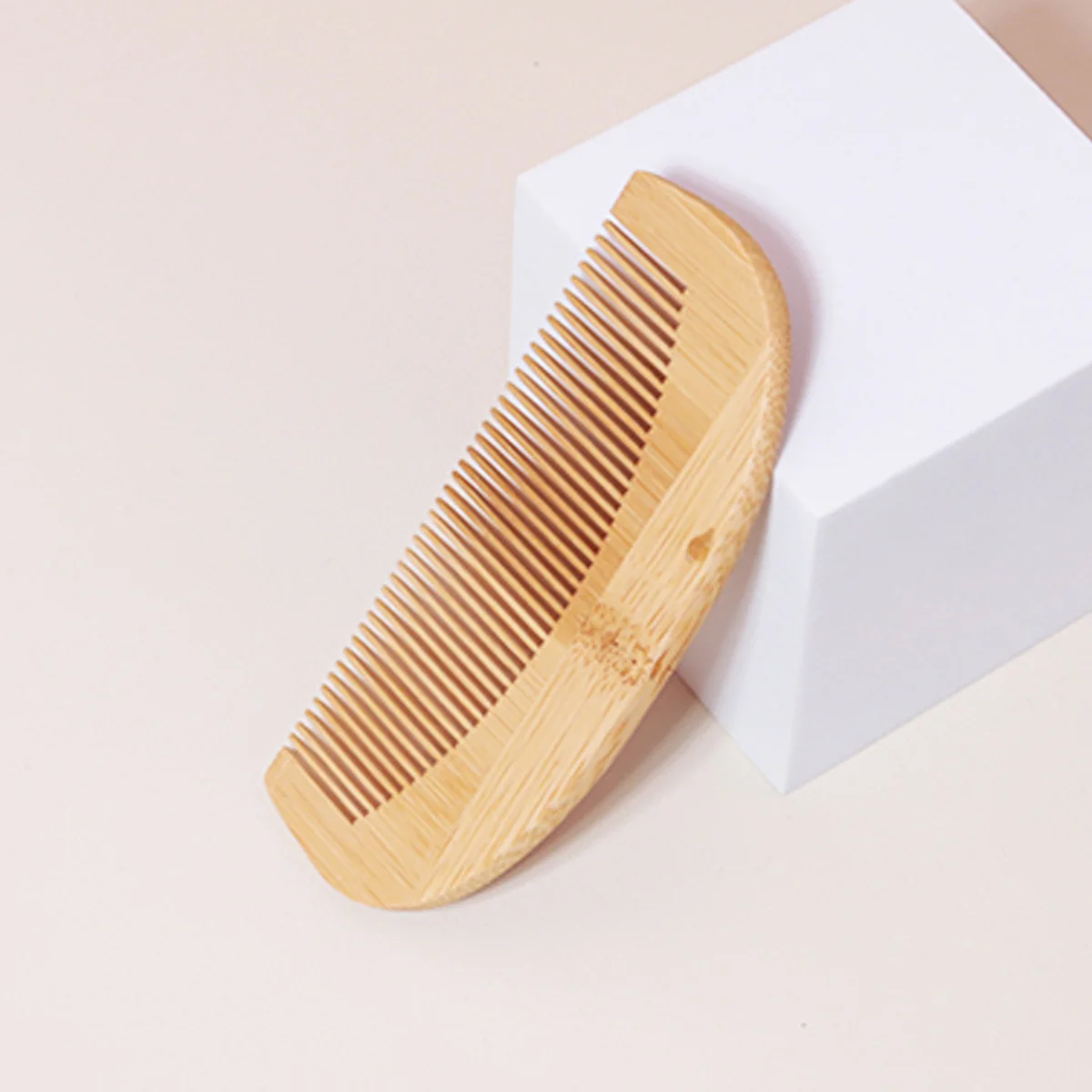 Natural bamboo and wood comb, anti-static wood comb, suitable for curly, thin, thick, wavy or straight hair
Natural bamboo and wood comb, anti-static wood comb, suitable for curly, thin, thick, wavy or straight hair