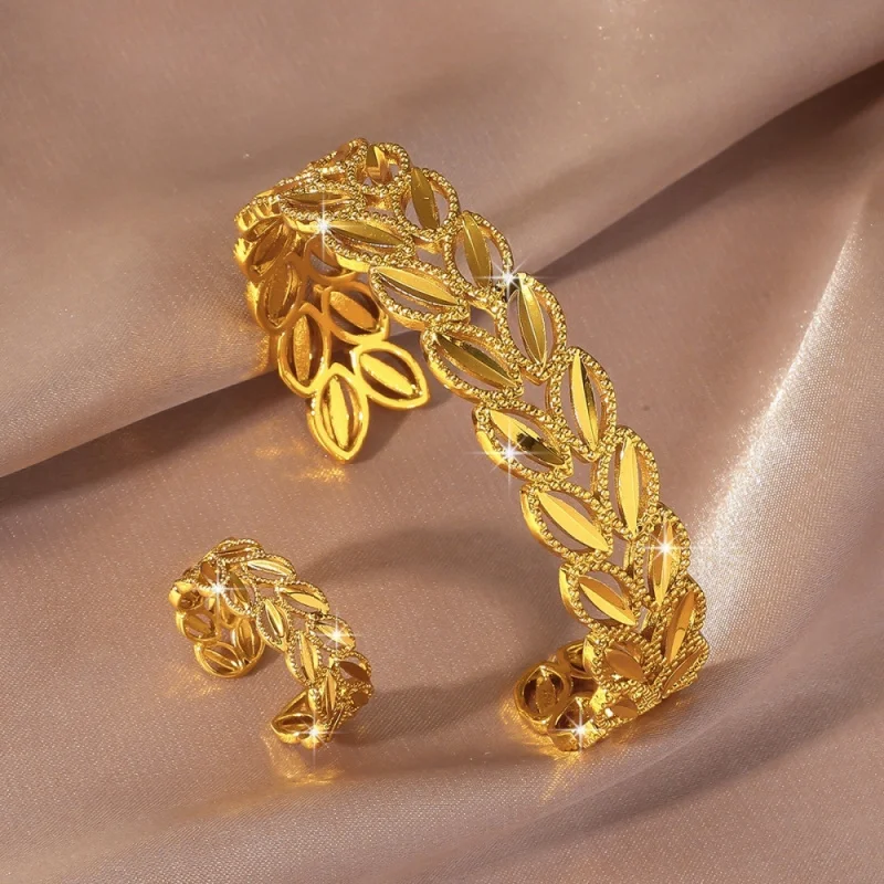 Luxury 100% Real 24K Gold Hollow Wheat Ear Open Bangle Ring Set For Women Exquisite Light Luxury
Luxury 100% Real 24K Gold Hollow Wheat Ear Open Bangle Ring Set For Women Exquisite Light Luxury