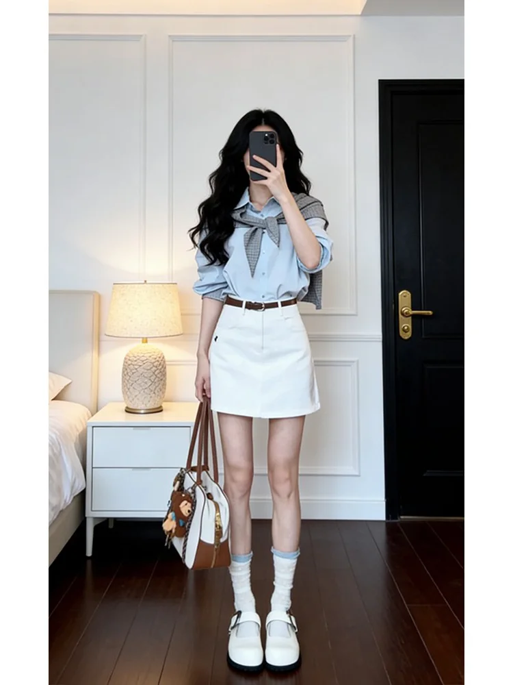 Casual Commuter Style Light Blue Shirt Women's Single Button Collared Slim Fit Shirt Spring 2026 Clean Fit Trendy Workwear
Casual Commuter Style Light Blue Shirt Women's Single Button Collared Slim Fit Shirt Spring 2026 Clean Fit Trendy Workwear