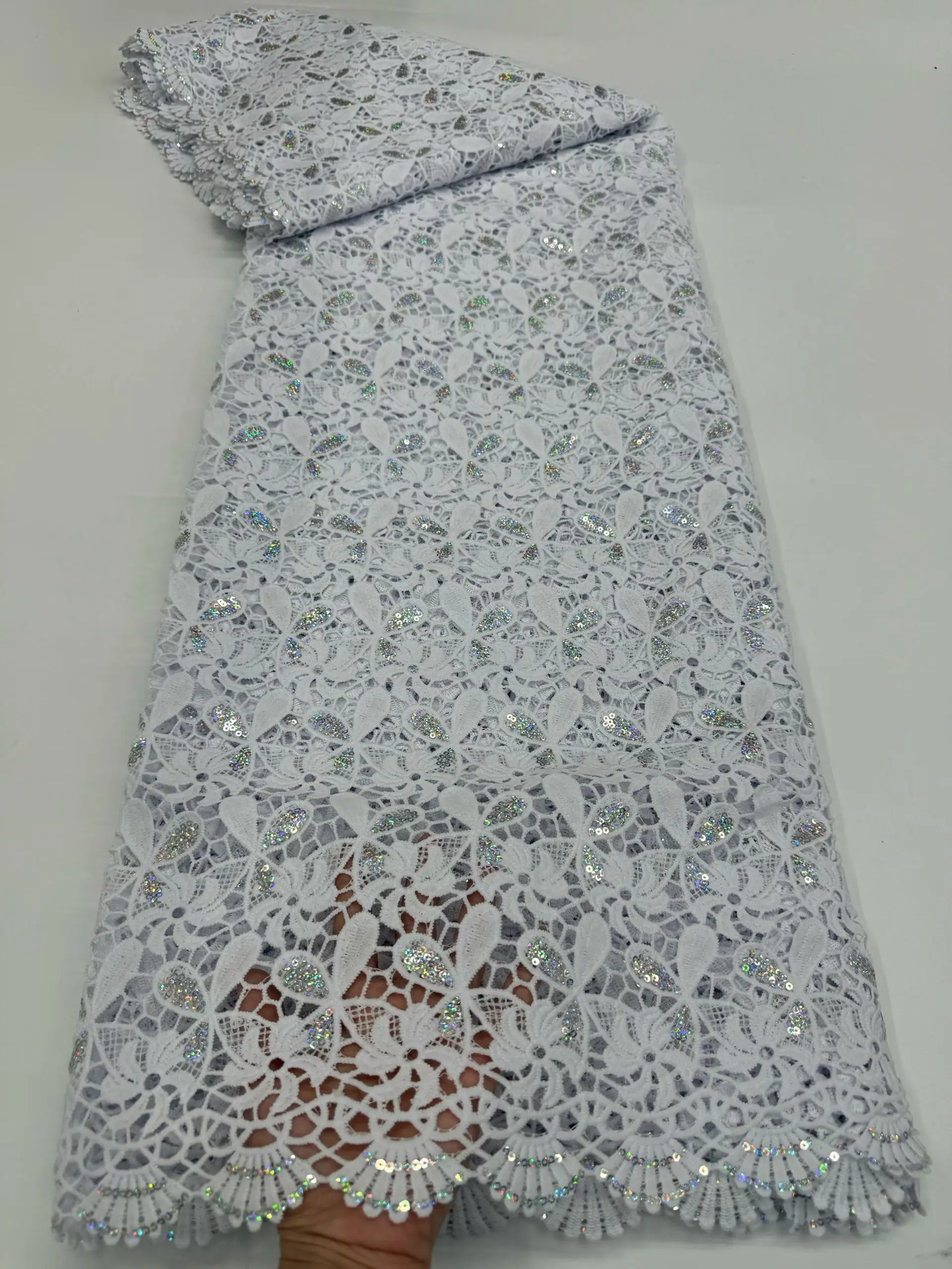 2026 New Style High Quality Sequins White African French Nigerian Guipure Cord Lace Fabric Water Soluble Net Lace Fabric LR26104
2026 New Style High Quality Sequins White African French Nigerian Guipure Cord Lace Fabric Water Soluble Net Lace Fabric LR26104