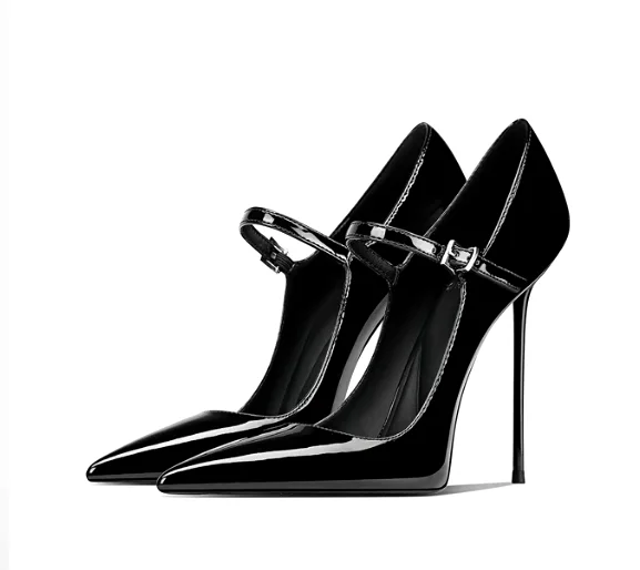 Уникальные классические и модные женские туфли на высоком каблуке из черной лакированной кожи с заостренным носком и тонким каблуком для осени.
Уникальные классические и модные женские туфли на высоком каблуке из черной лакированной кожи с заостренным носком и тонким каблуком для осени.