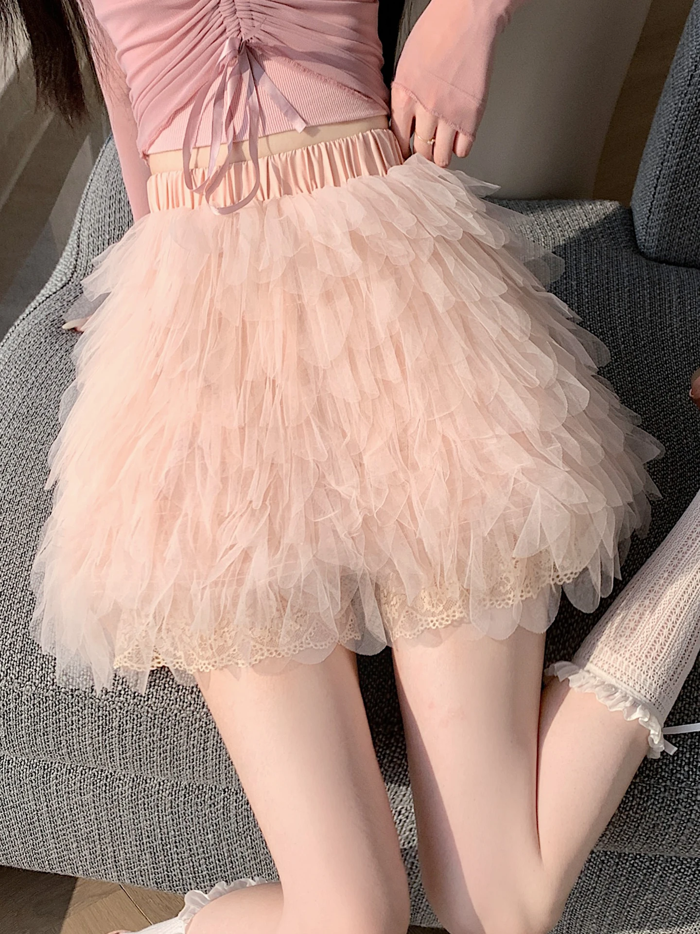 Ballet Style Mesh Cake Skirt Women's Summer Small Size High Waist Slim Lace Trim A-Line Fluffy Short Skirt Korean Style Breat...
Ballet Style Mesh Cake Skirt Women's Summer Small Size High Waist Slim Lace Trim A-Line Fluffy Short Skirt Korean Style Breat...