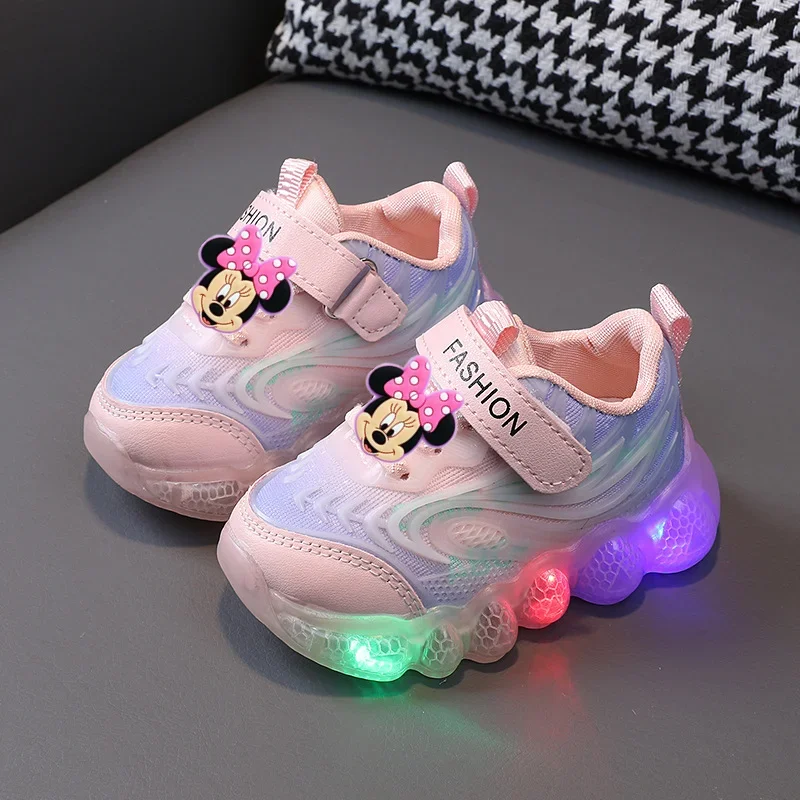 New Boy Soft SoleToddler Shoes Disney Mickey Mouse Girl Spring Autumn Summer Lights Casual Shoes Minnie Children LED Sneakers
New Boy Soft SoleToddler Shoes Disney Mickey Mouse Girl Spring Autumn Summer Lights Casual Shoes Minnie Children LED Sneakers