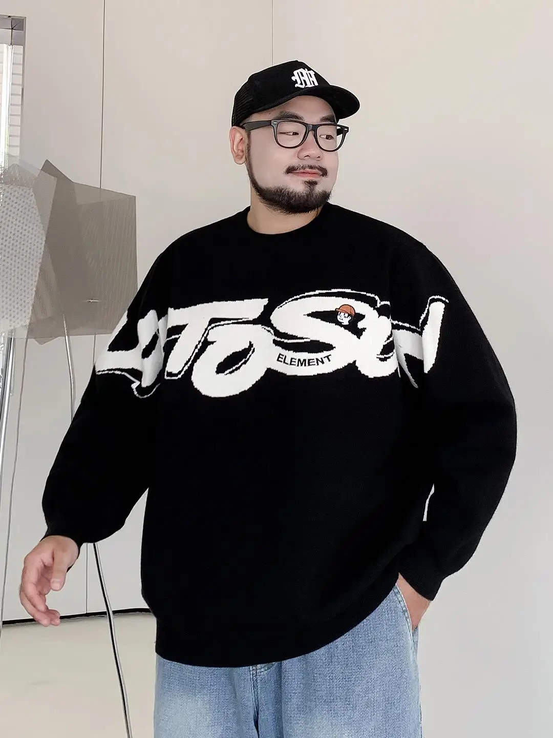 Модный мужской свитер больших размеров на осень-зиму, повседневный, вязаный, с вышивкой, свободного кроя, оверсайз, с капюшоном, удобный и теплый.
Модный мужской свитер больших размеров на осень-зиму, повседневный, вязаный, с вышивкой, свободного кроя, оверсайз, с капюшоном, удобный и теплый.