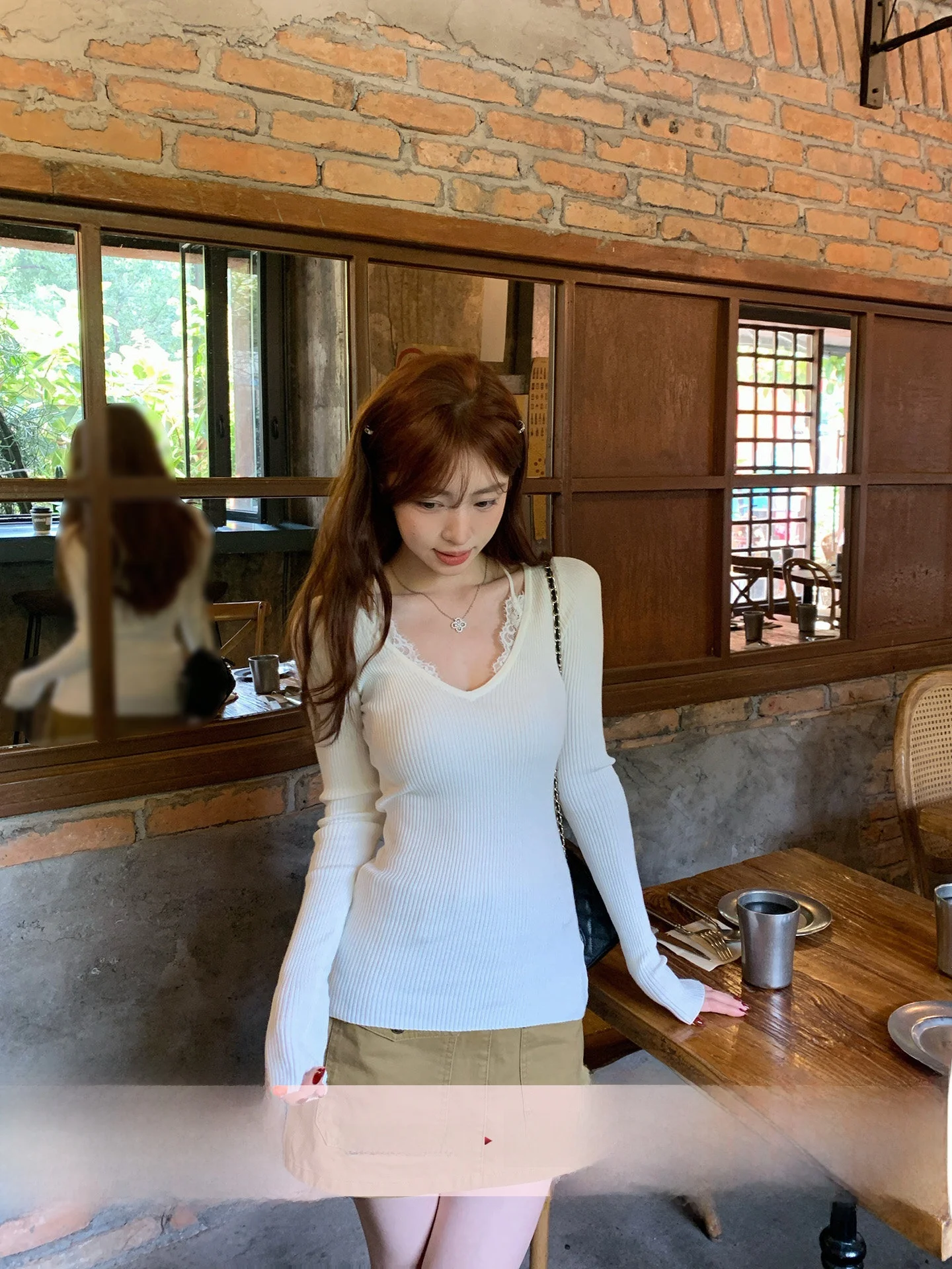 Morning Bloom Lace Splice V-Ne Long Sve Knitted Sweater Women's Beautiful Base irt Inner Wear Casual Sle Korean Faion
Morning Bloom Lace Splice V-Ne Long Sve Knitted Sweater Women's Beautiful Base irt Inner Wear Casual Sle Korean Faion