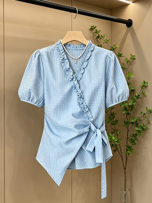 plus Size Women's Shirt V-Neck Pleated Knot Slimming Top Summer 2026 New Style Korean Loose Fit Short Sleeve
plus Size Women's Shirt V-Neck Pleated Knot Slimming Top Summer 2026 New Style Korean Loose Fit Short Sleeve