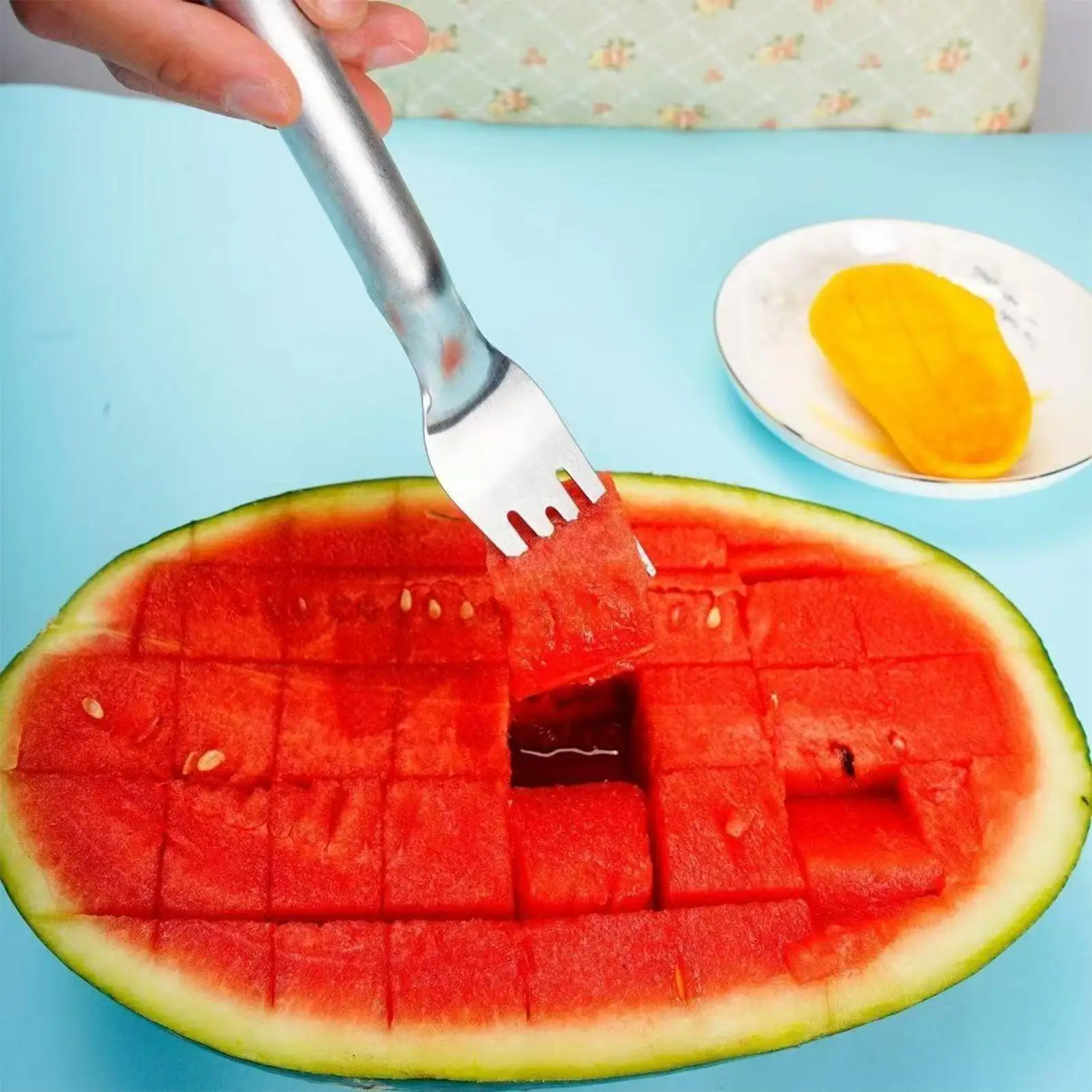 Инструмент для нарезки вилок для арбуза, инструмент для нарезки арбуза из нержавеющей стали, быстроразрезной гаджет для фруктов с нескользящей ручкой для кухонного салата
Инструмент для нарезки вилок для арбуза, инструмент для нарезки арбуза из нержавеющей стали, быстроразрезной гаджет для фруктов с нескользящей ручкой для кухонного салата