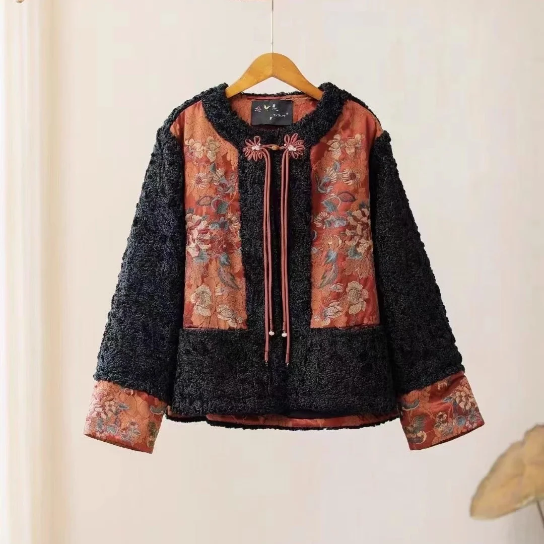 Luxury Women's jacket Original winter coat National style loose short padded jacket Vintage black warm quilt jacket
Luxury Women's jacket Original winter coat National style loose short padded jacket Vintage black warm quilt jacket