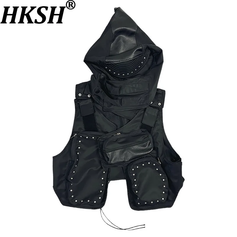 HKSH Spring Autumn New Men Tide Elegant punk Techwear Asymmetric Detachable Hat Rivet Pockets Chic Casual Dark Waistcoat HK6475
HKSH Spring Autumn New Men Tide Elegant punk Techwear Asymmetric Detachable Hat Rivet Pockets Chic Casual Dark Waistcoat HK6475