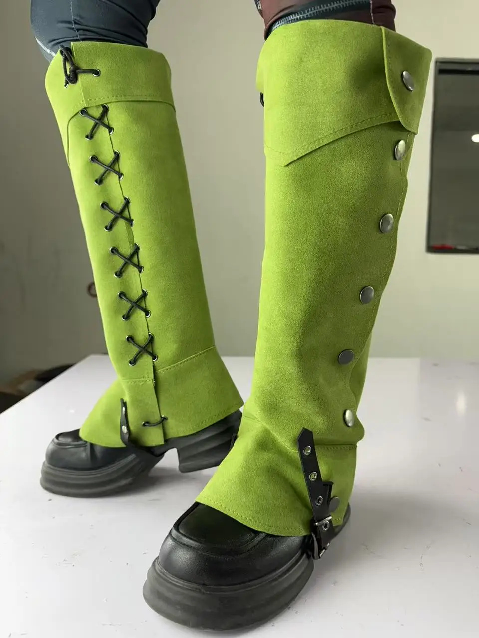 Halloween Medieval Renaissance Green Viking Pirate Boots Top Shoe Covers Pirate Boots Covers Soldier Light Boots Shoe Covers New
Halloween Medieval Renaissance Green Viking Pirate Boots Top Shoe Covers Pirate Boots Covers Soldier Light Boots Shoe Covers New