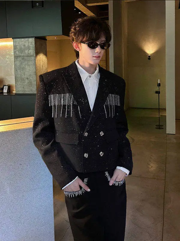 Spring Autumn Men's Tassel Suit Jaet Trendy oulder Pad Stage Performance Casual Classic Sle Long Sve Pure Color
Spring Autumn Men's Tassel Suit Jaet Trendy oulder Pad Stage Performance Casual Classic Sle Long Sve Pure Color