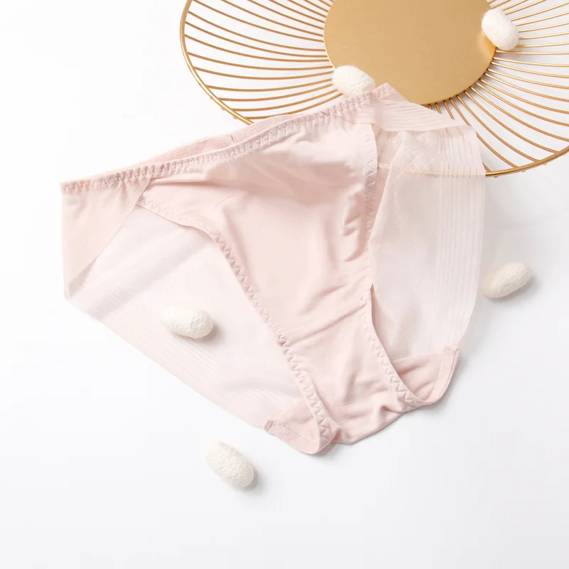 Silk Ultra-thin Underwear Women's Mesh Transparent Sexy Mulberry Silk Triangle Pants Summer
Silk Ultra-thin Underwear Women's Mesh Transparent Sexy Mulberry Silk Triangle Pants Summer