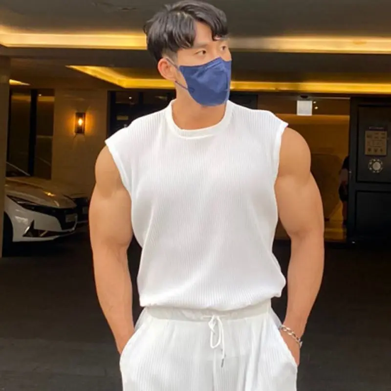 Tank Top Men's Summer Knitted Fitness Tank Top Slim Fit Shirt Breathable Sleeveless Basketball Vest Top
Tank Top Men's Summer Knitted Fitness Tank Top Slim Fit Shirt Breathable Sleeveless Basketball Vest Top